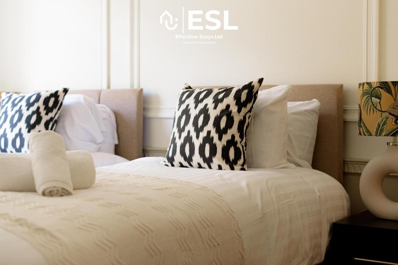 Most Central Luxury Grade 2 Listed Apartment Overlooking Shrewsbury Square - Free Parking Екстериор снимка