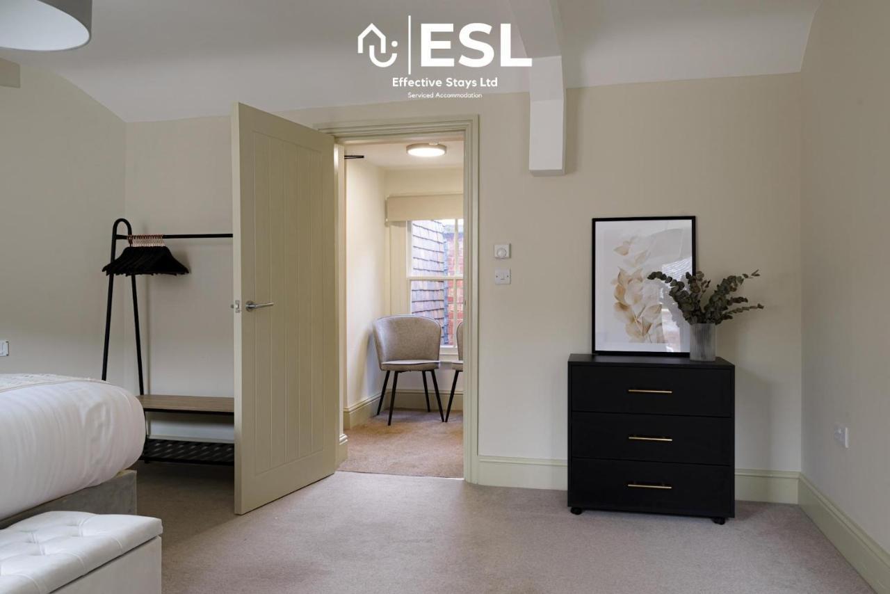 Most Central Luxury Grade 2 Listed Apartment Overlooking Shrewsbury Square - Free Parking Екстериор снимка